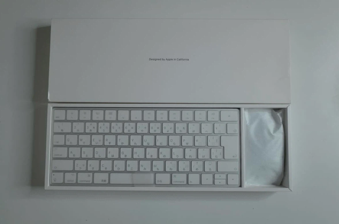 Magic Mouse2+Magic Keybord+ライトニングケーブル+箱の写真2枚目
