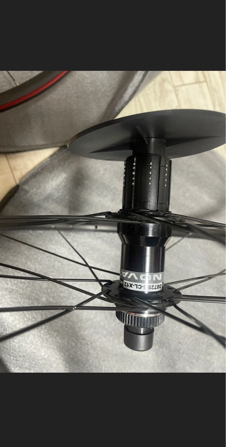 ノバテック 自転車ホイールセットの写真4枚目