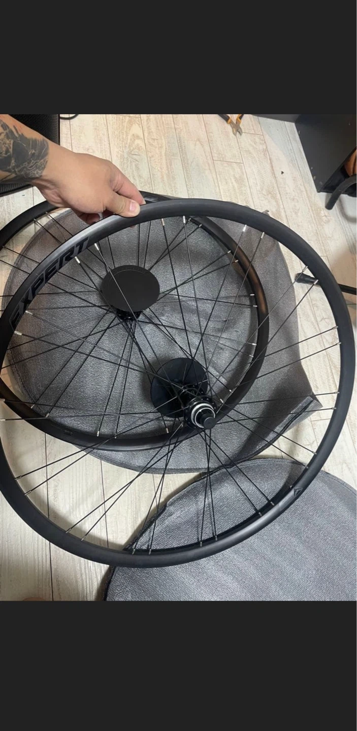 ノバテック 自転車ホイールセット