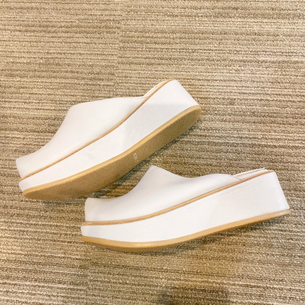 未使用 FLAT APARTMENT フラットアパートメント　スリッポン 37の写真2枚目