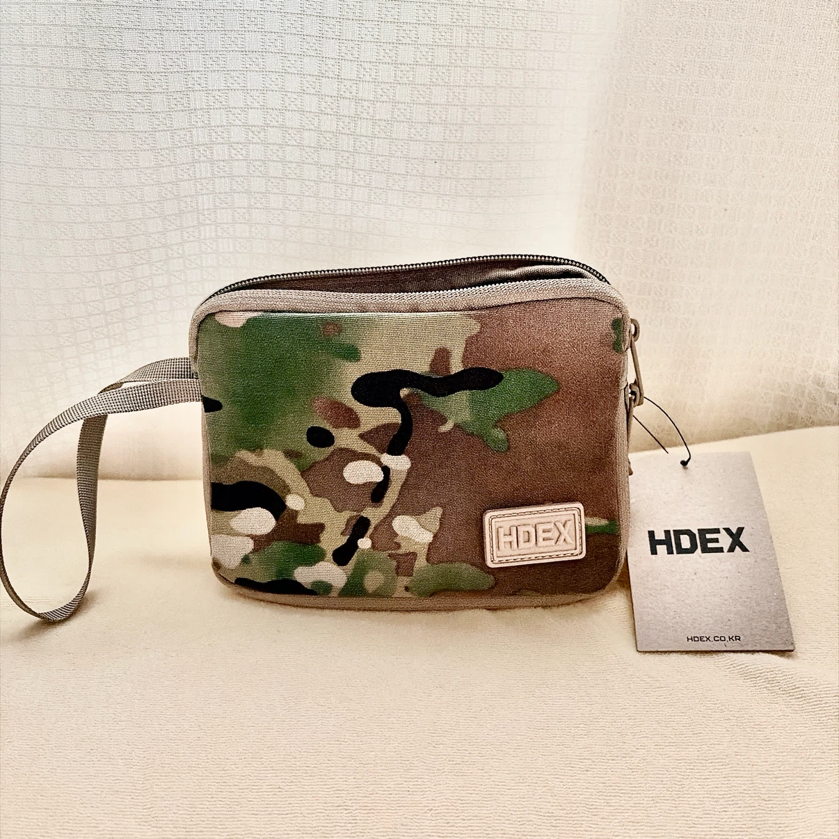 新品未使用　HDEX 日本未発売　カモフラポーチ