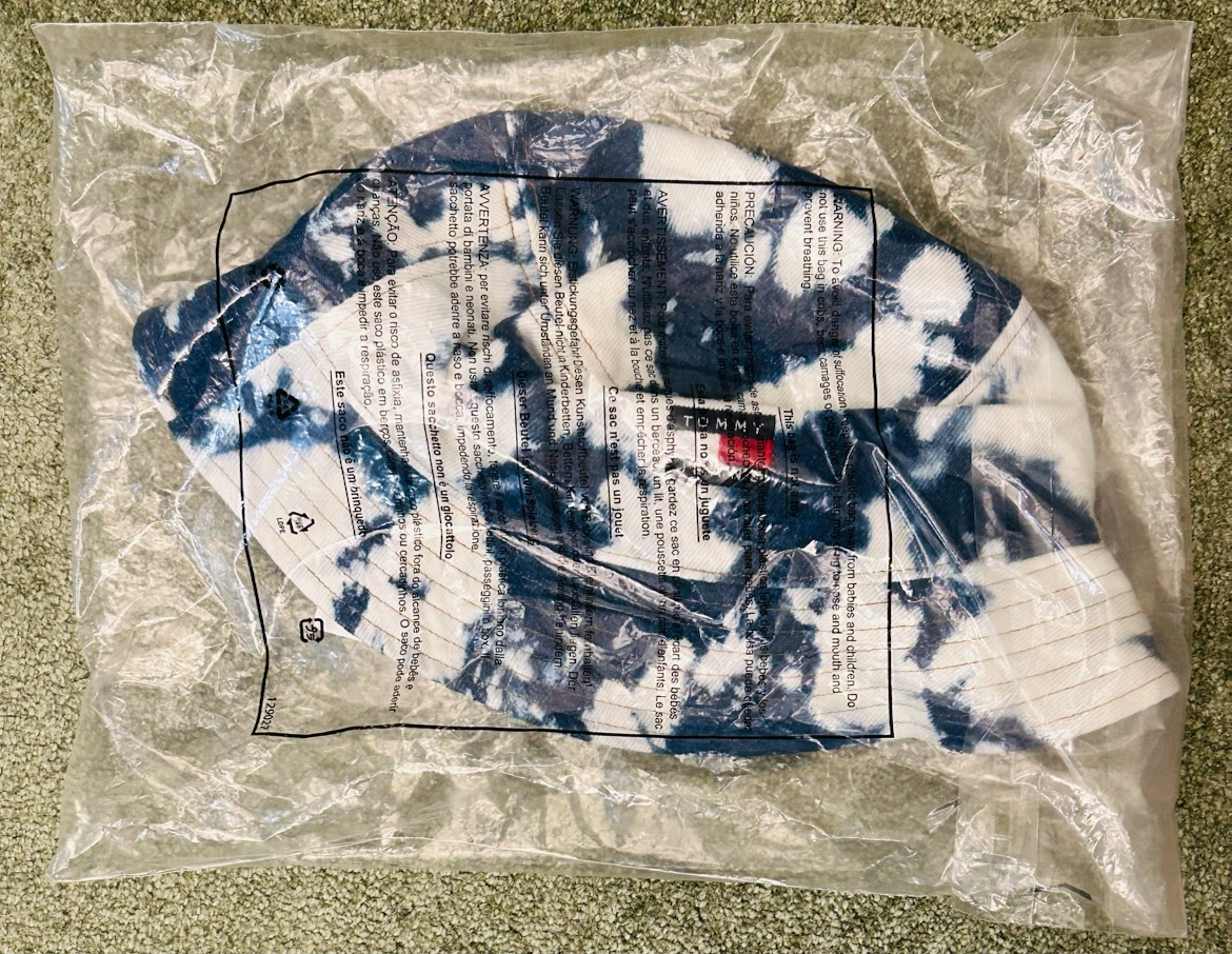 【新品未使用】 TOMMY HILFIGER ディストレストバケットハットの写真5枚目