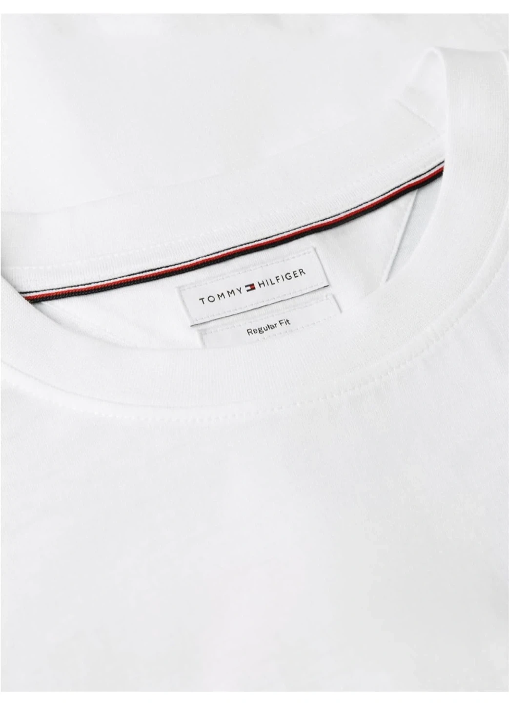 【新品未使用】 TOMMY HILFIGER バックフォトレギュラーTシャツ Lサイズの写真5枚目