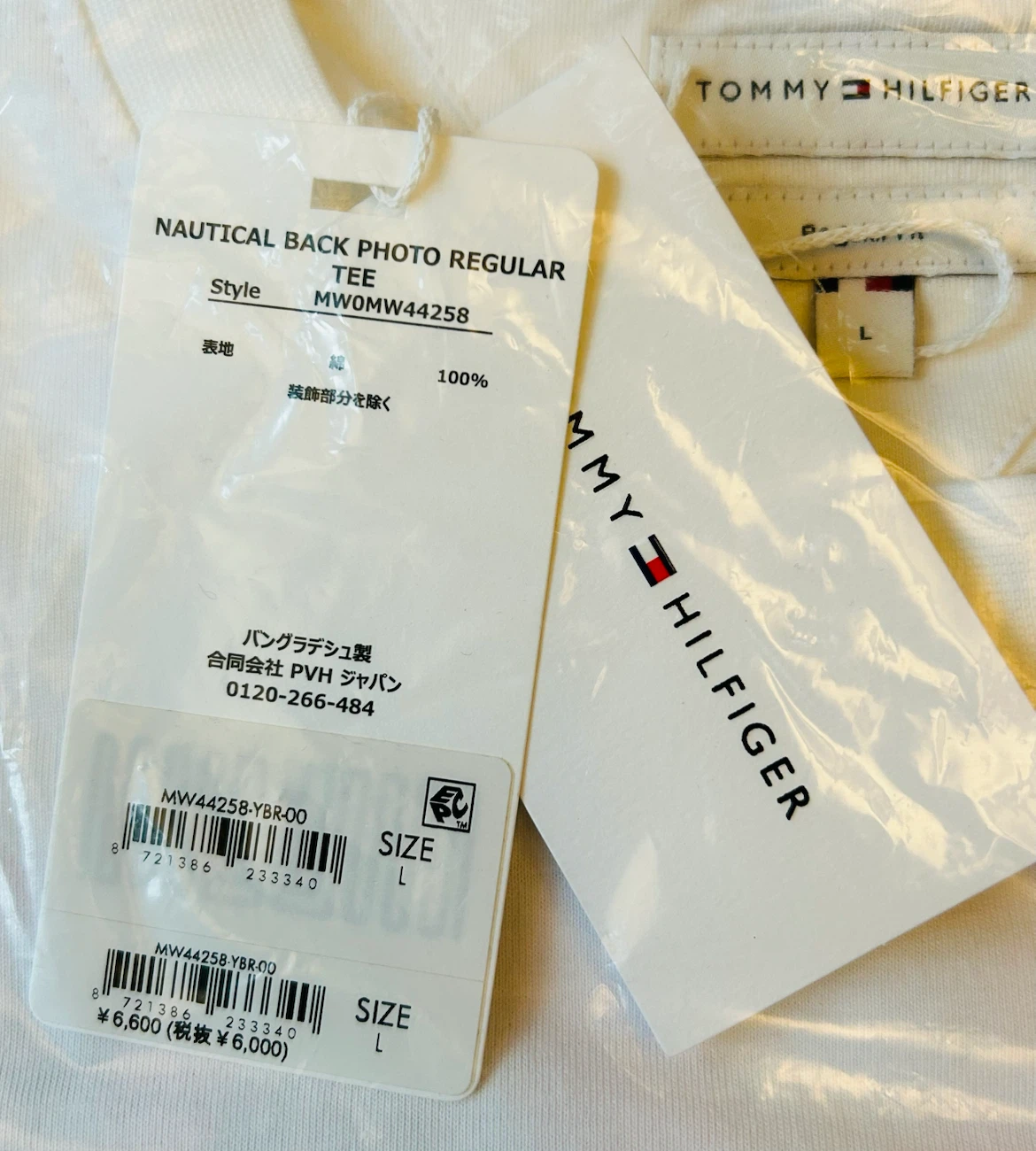 【新品未使用】 TOMMY HILFIGER バックフォトレギュラーTシャツ Lサイズの写真7枚目