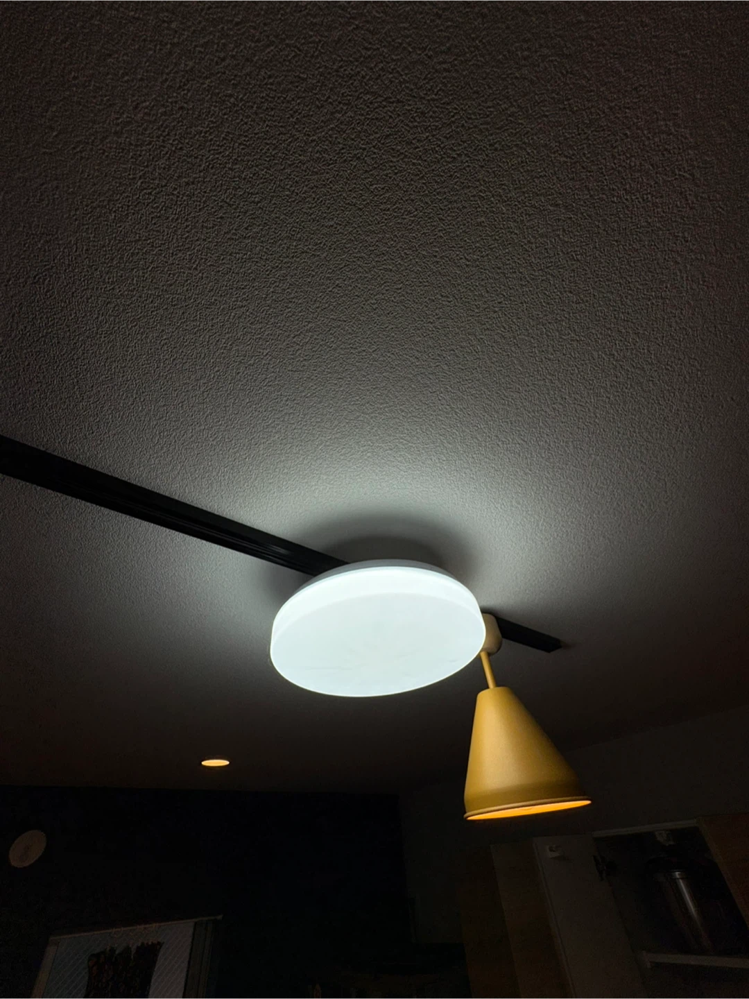 訳あり　LED照明器具丸型のフラットな照明のみ
