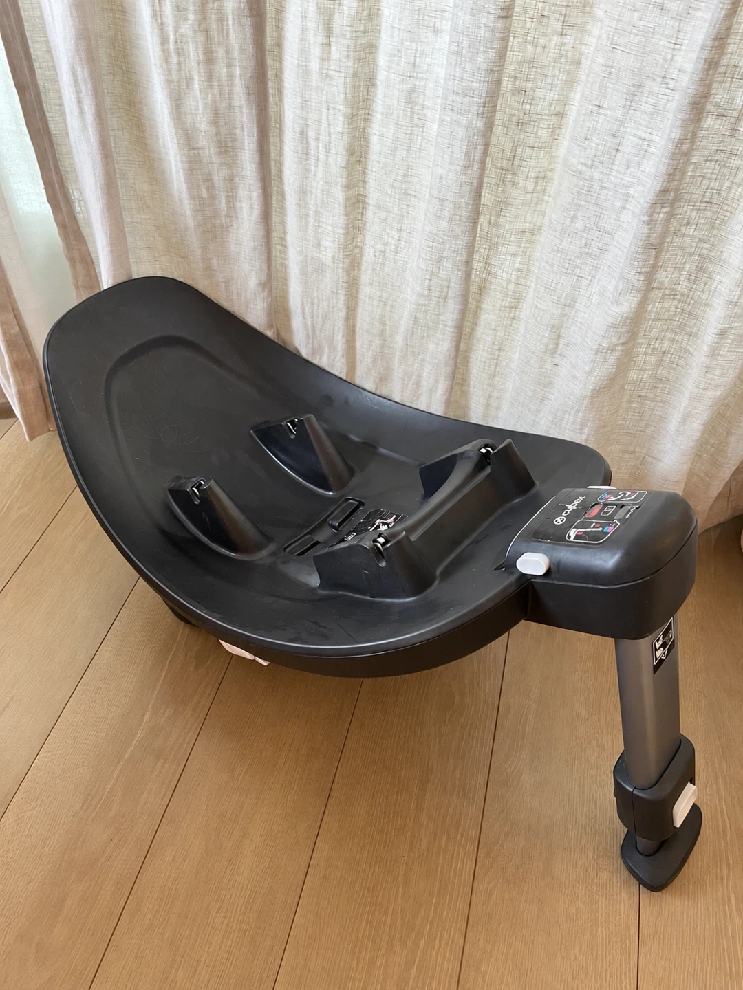 【美品/半年使用】CYBEX エイトンM+Base M 2点セット/ISOFIX 新生児の写真2枚目