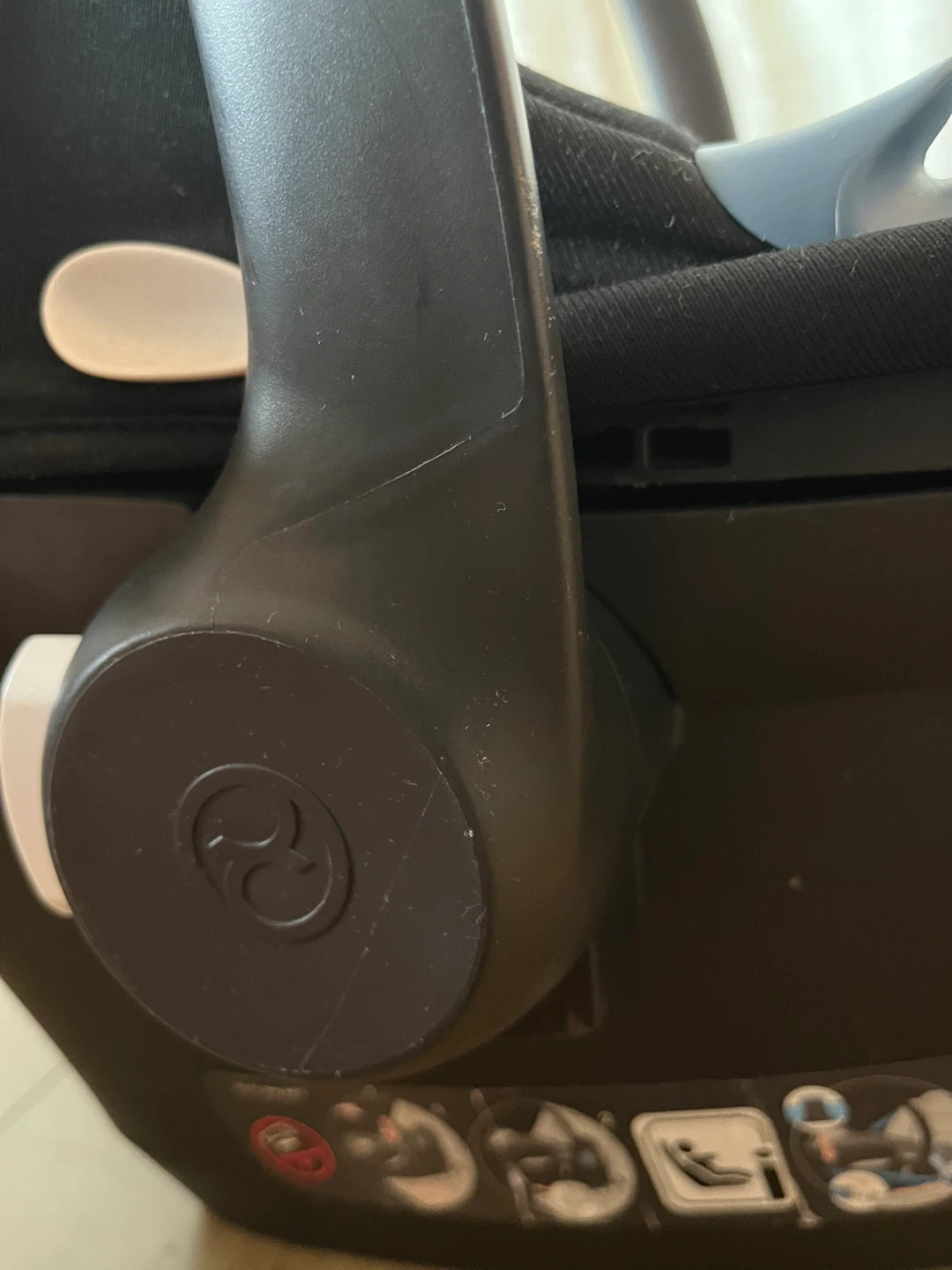 【美品/半年使用】CYBEX エイトンM＋Base M 2点セット／ISOFIX 新生児の写真5枚目
