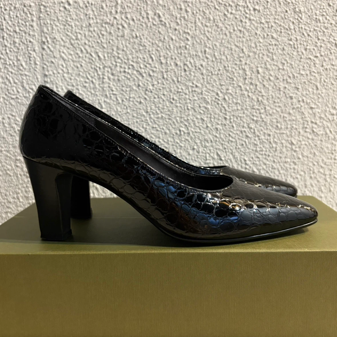 MIHAMA ミハマ パンプス ブラック クロコ型押しの写真7枚目
