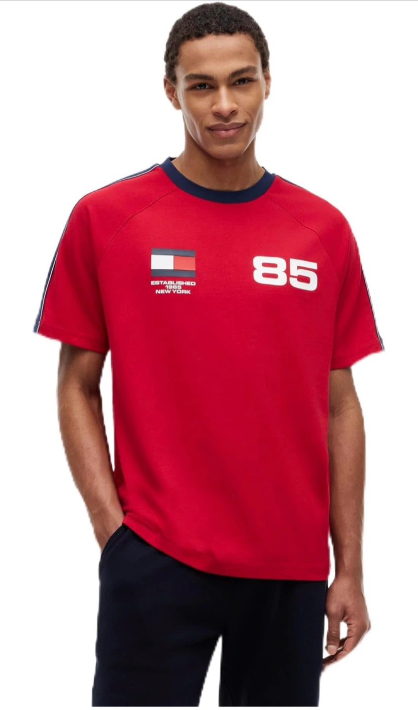 【新品未使用】 TOMMY HILFIGER リラックスフィットショートスリーブTシャツ Lサイズの写真3枚目