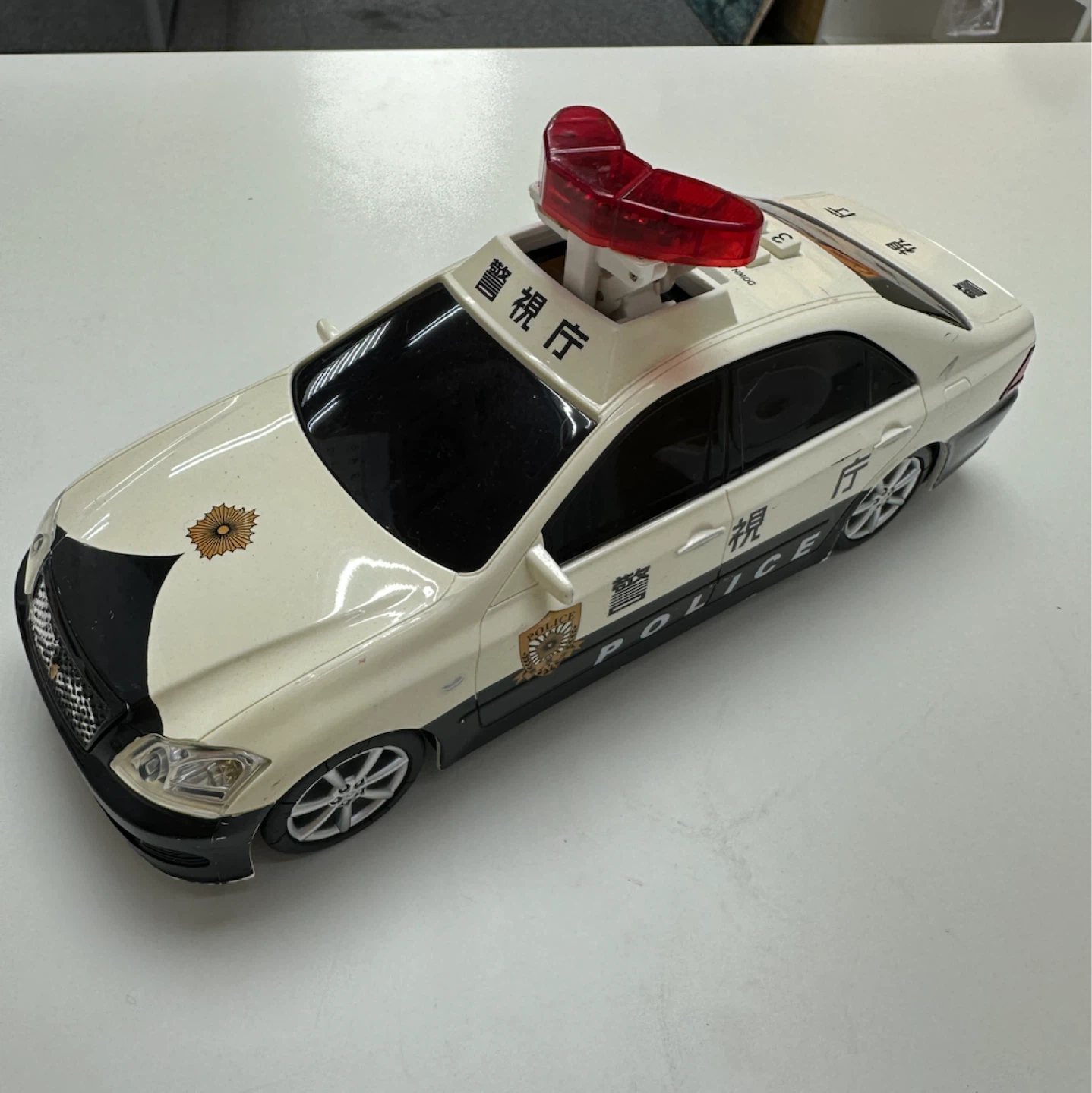 パトカー 警視庁 おもちゃ 82