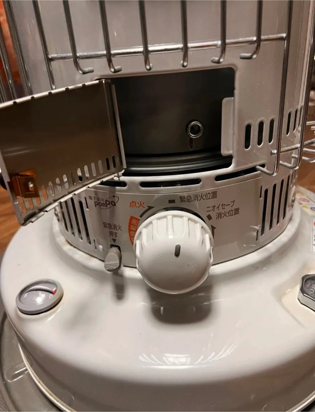 美品トヨトミ 石油ストーブ KS-67Hの写真2枚目