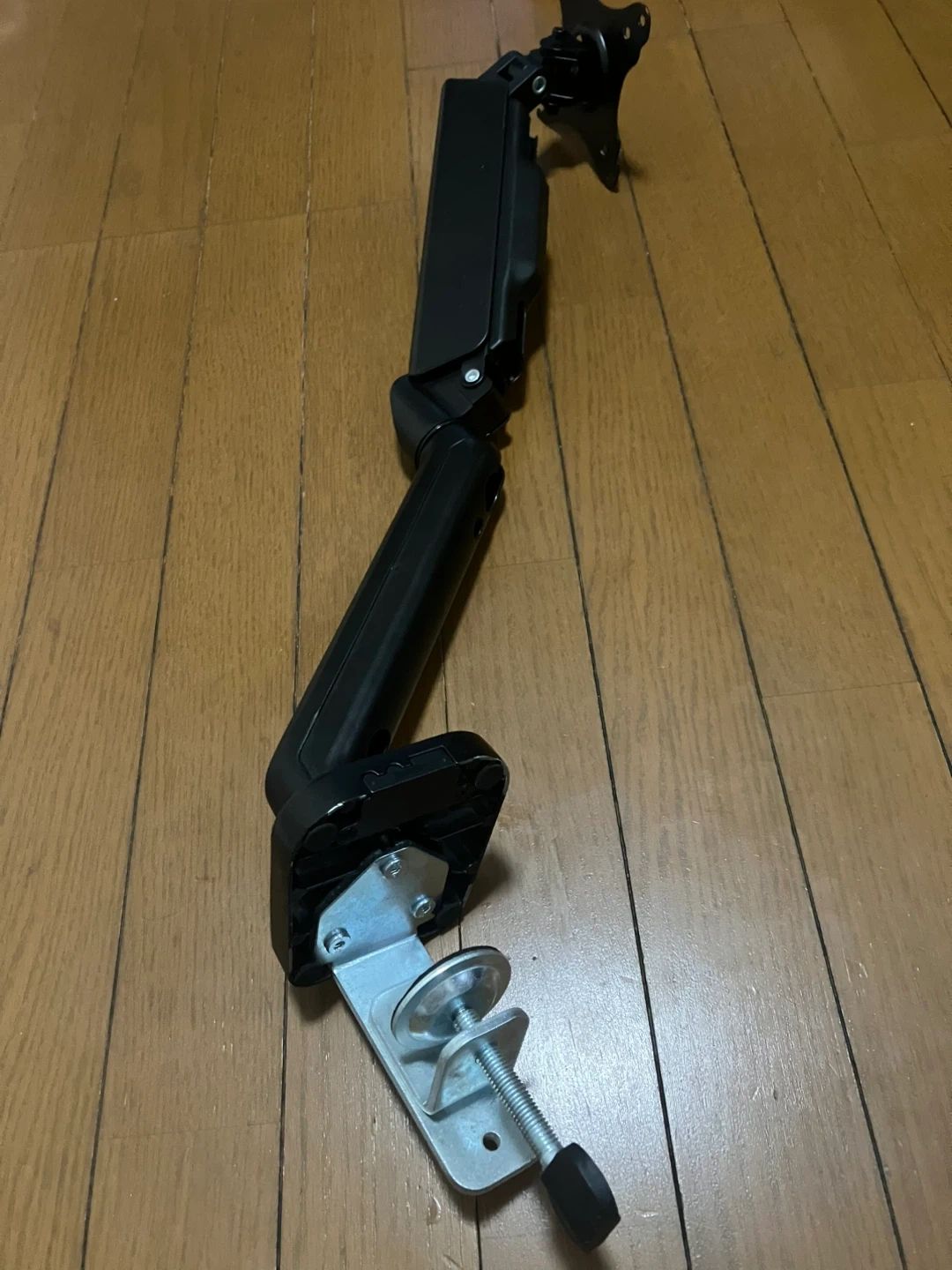 モニターアームの写真2枚目