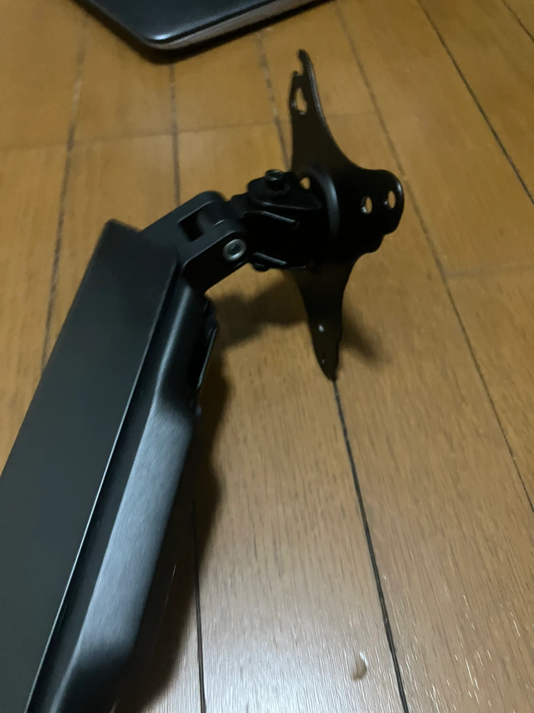 モニターアームの写真4枚目