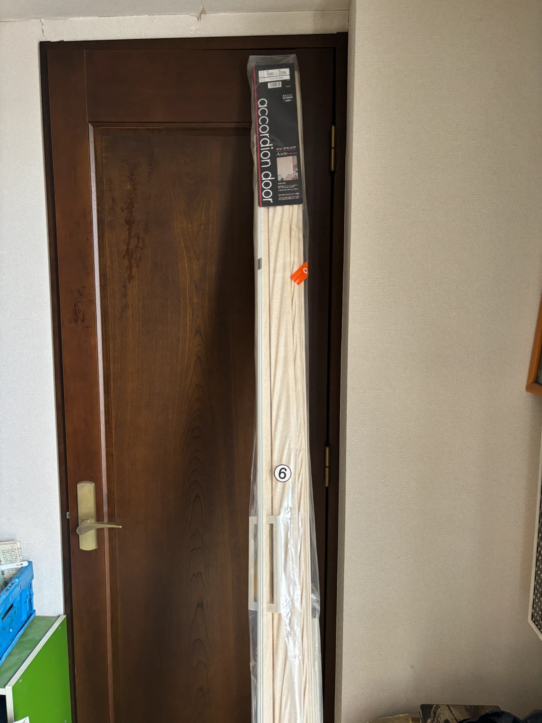 トーソー アコーデオンドア 100×226cm ケイソウの写真4枚目