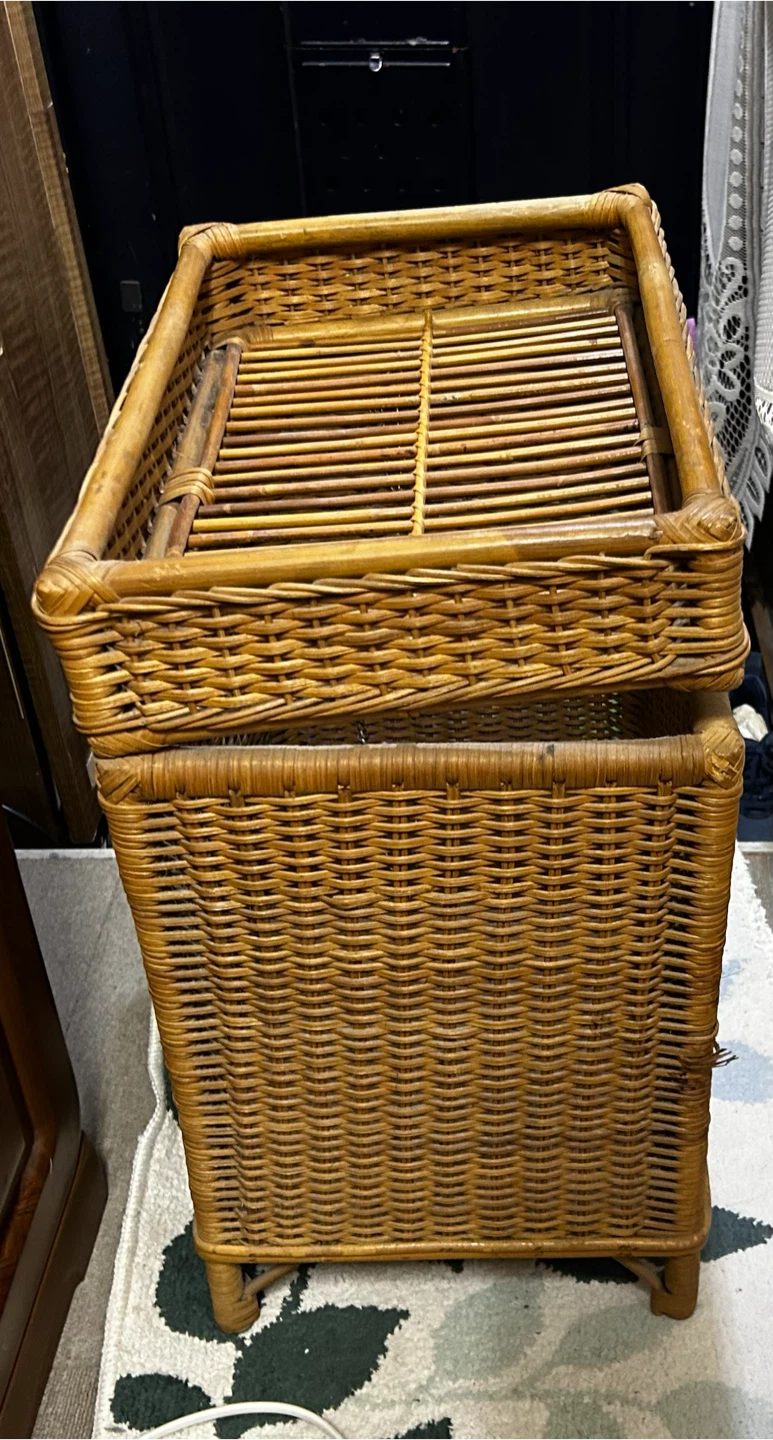 (お話し中)昭和レトロ ラタン製 蓋付きランドリーバスケットの写真2枚目