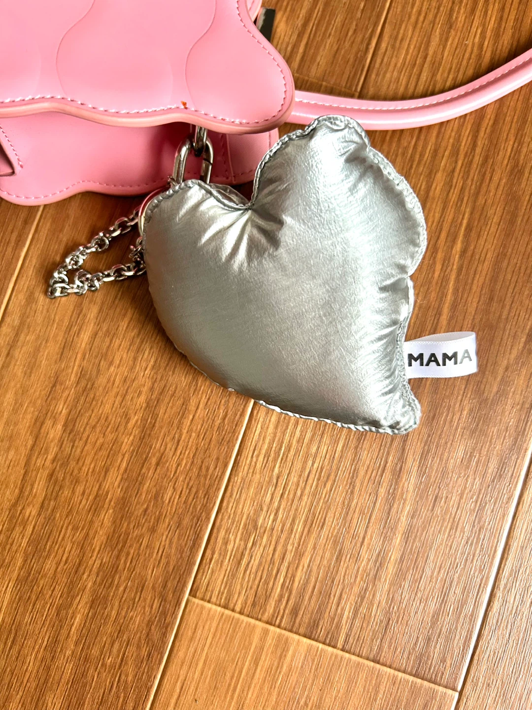 【定価1.4万超・美品】STAR TOWN ウェーブバッグ ＆ MAMACASAR チャームの写真3枚目
