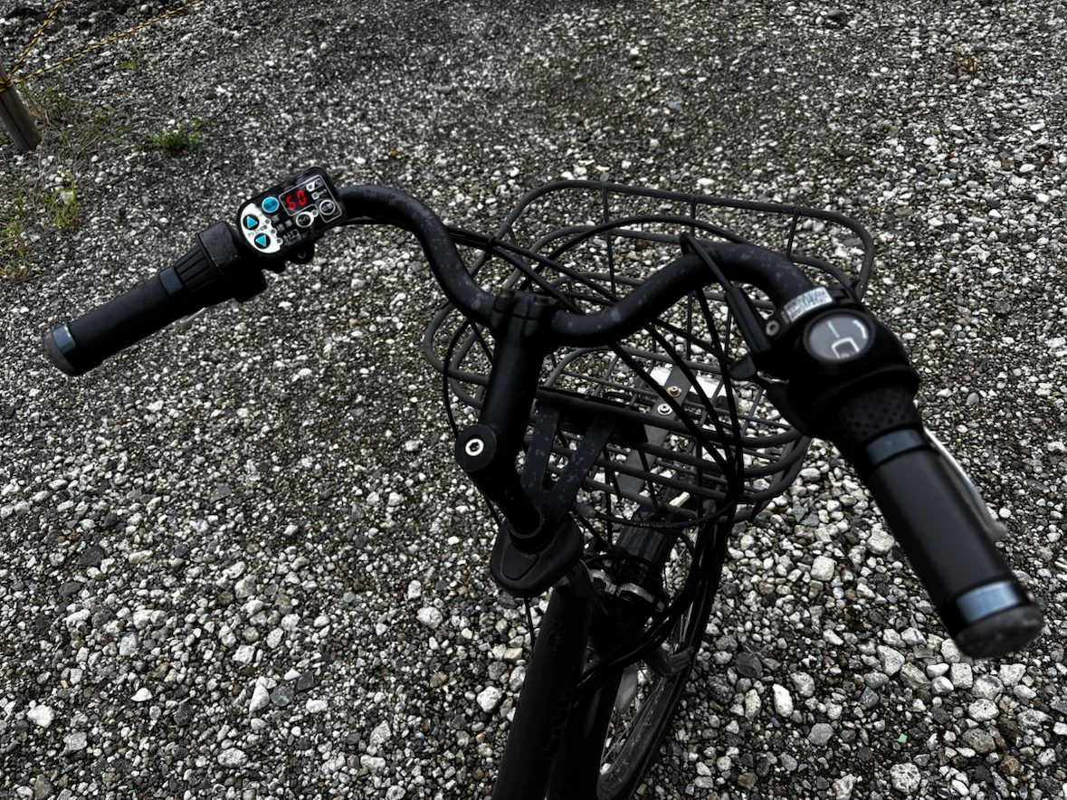 ブリヂストン bikkeビッケ 電動自転車 20inchの写真2枚目