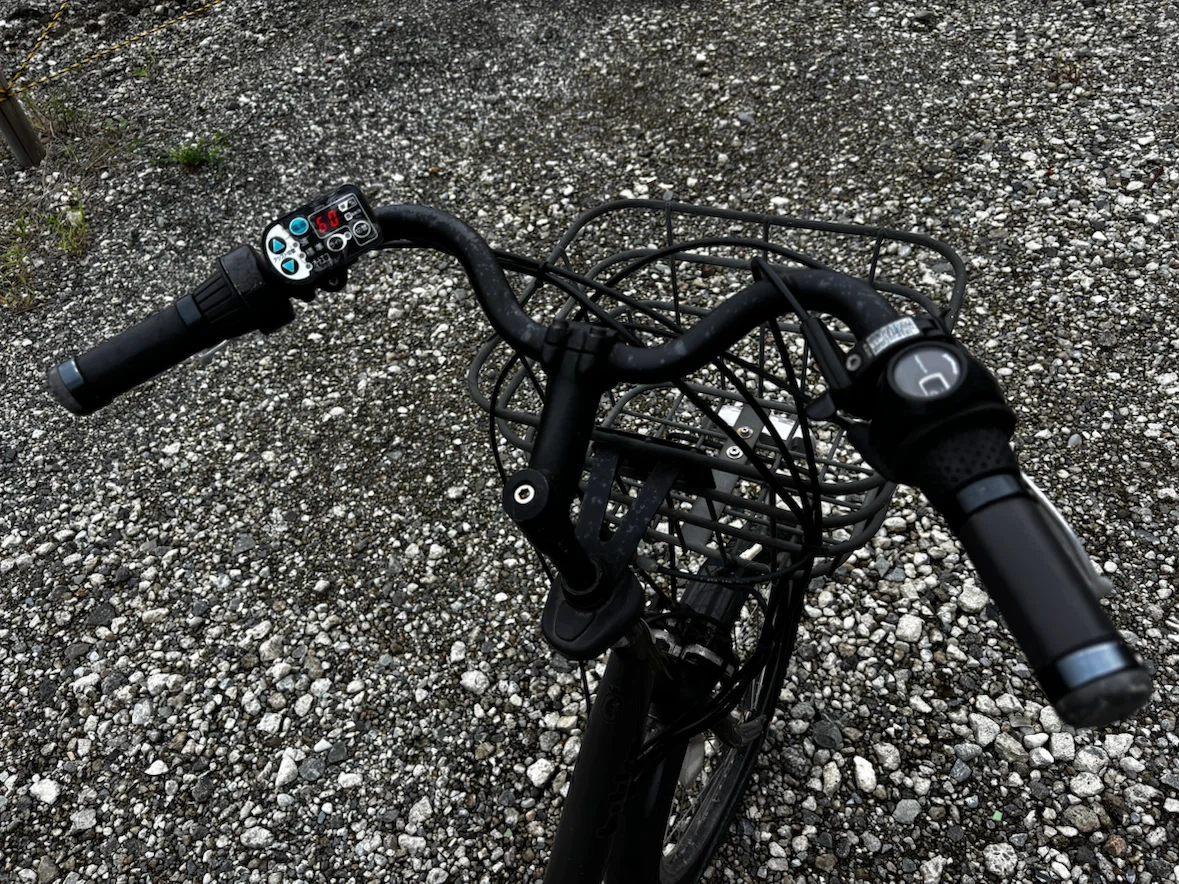 ブリヂストン bikkeビッケ 電動自転車 20inchの写真2枚目