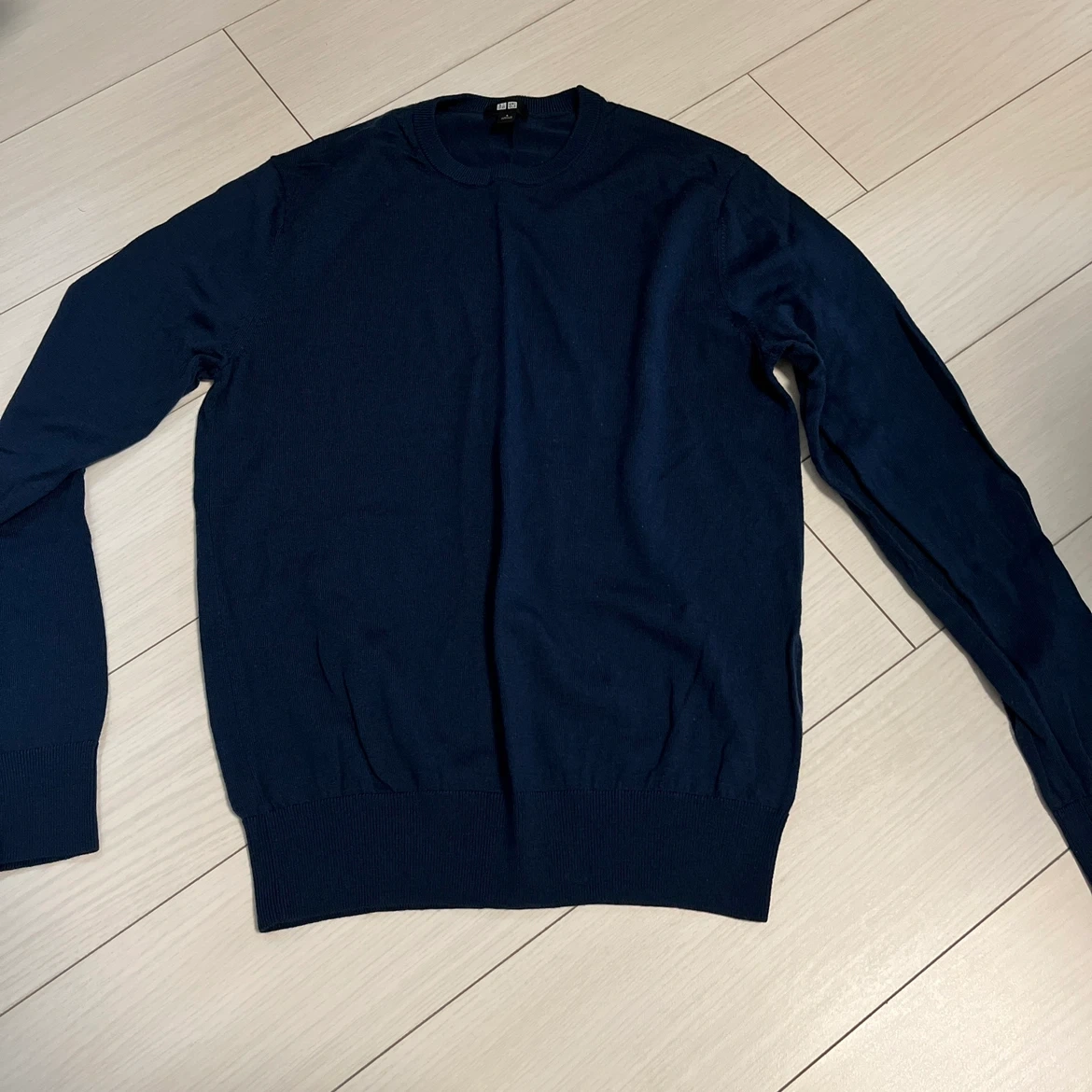 ユニクロ ニット メンズ 薄手 セーター UNIQLOの写真2枚目