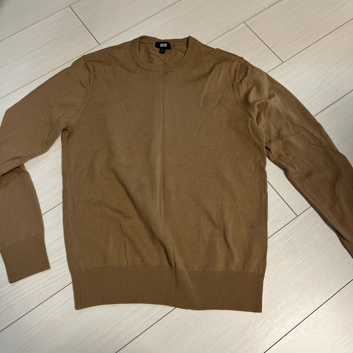 ユニクロ　ニット　メンズ　薄手　セーター　UNIQLOの写真3枚目