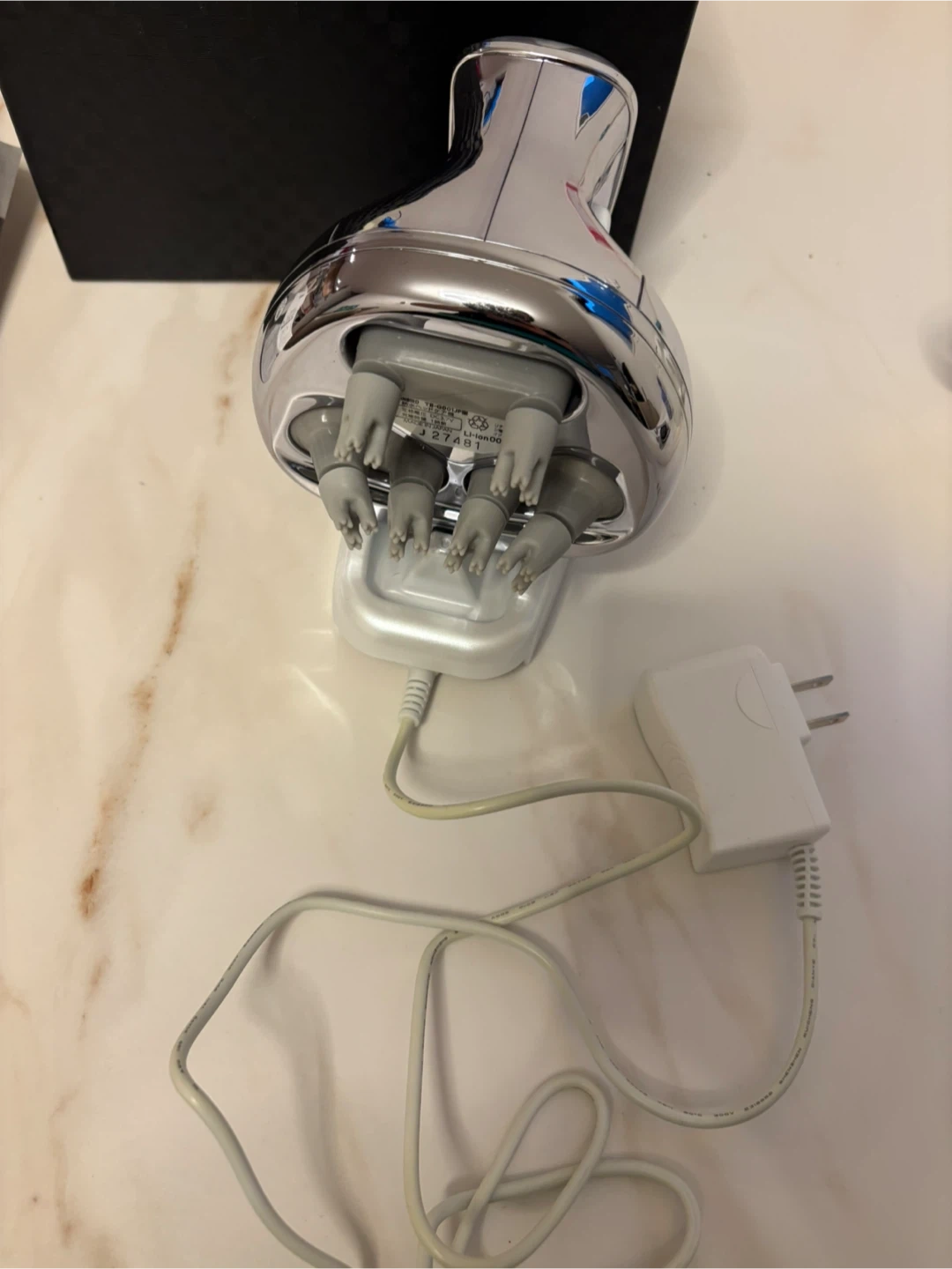 ツインバード 防水ヘッドケア機 TB-G001JPの写真2枚目