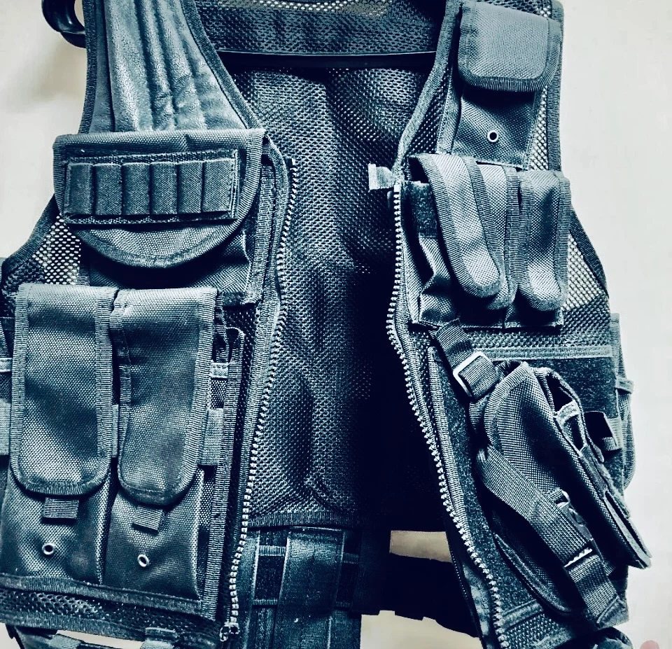 サバゲー ・タクティカル・ベスト・ブラック・フリーサイズ未使用品の写真2枚目