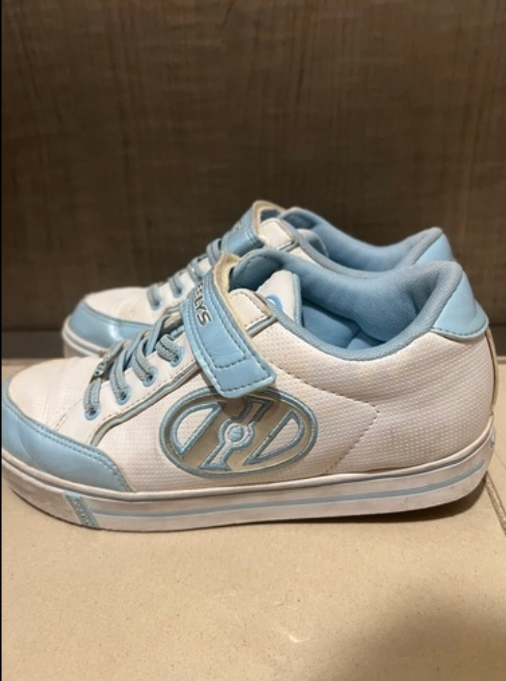 ヒーリーズ ローラースニーカー 23cm 水色の写真2枚目