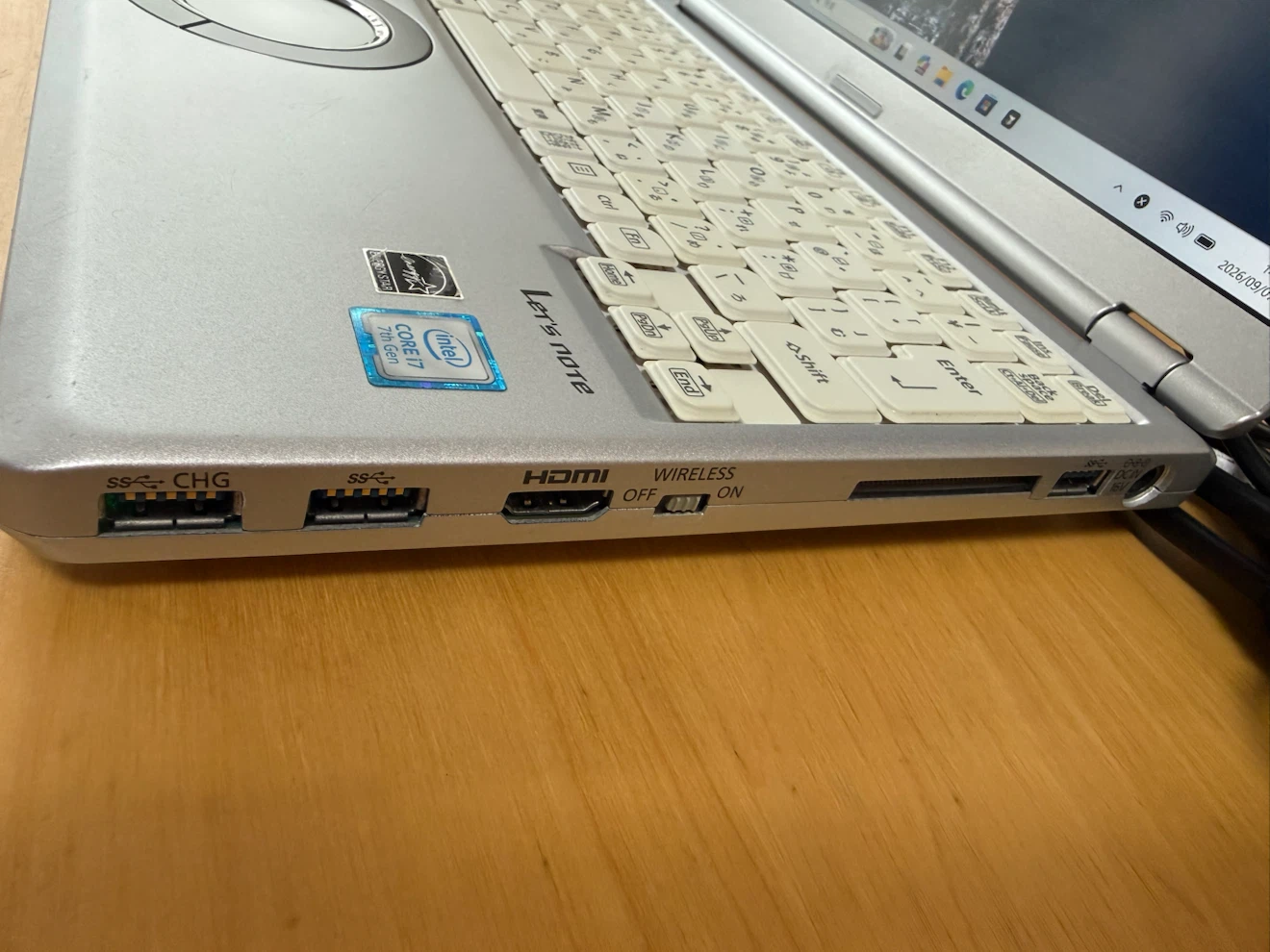 松下　最上級　高性能7世代　Core i7 高速SSD256GB メモリー8GBの写真4枚目