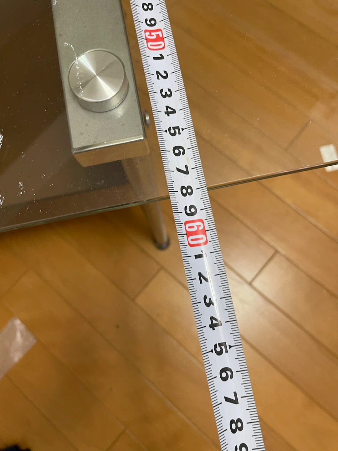 【譲ります】ガラステーブルの写真3枚目