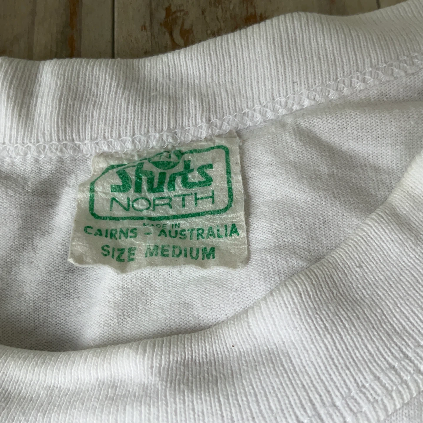 昆虫柄Tシャツ2枚の写真2枚目