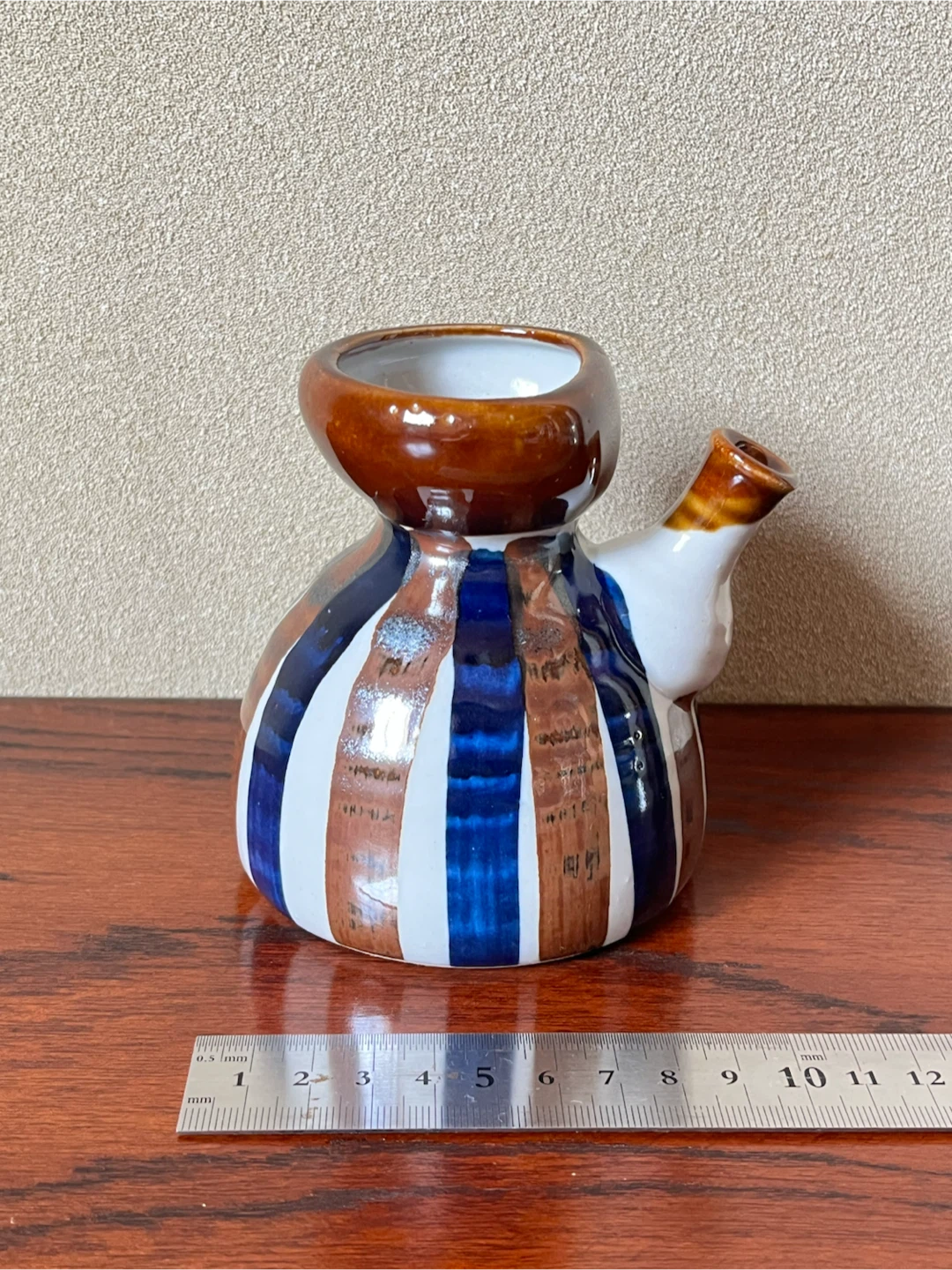 陶器製 片口 酒器 徳利 青茶ストライプの写真4枚目