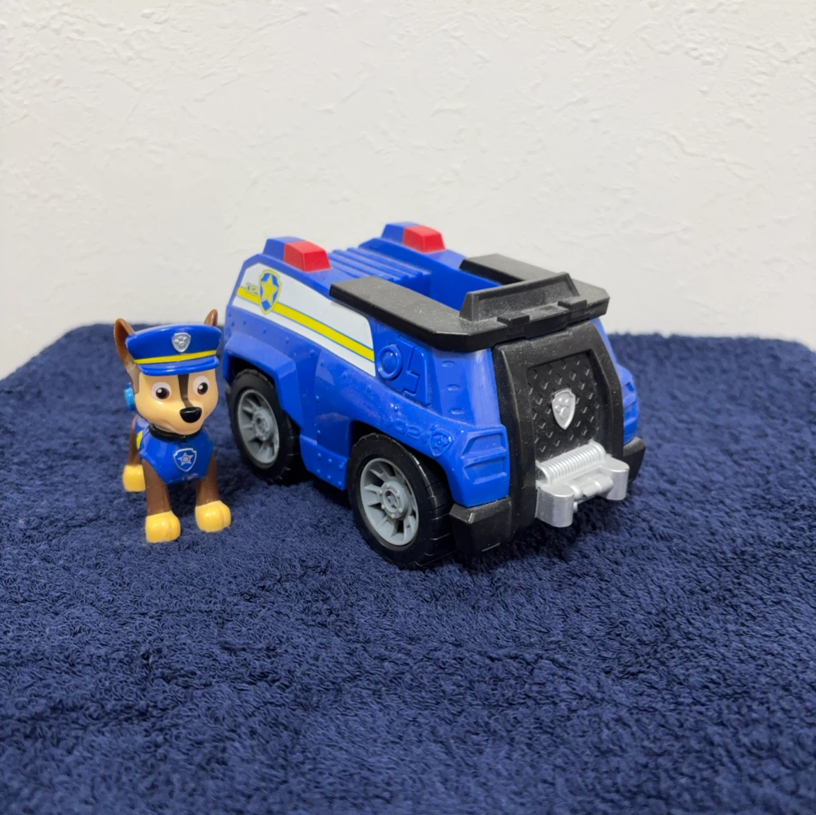 パウパトロール チェイス ポリスカー フィギュア