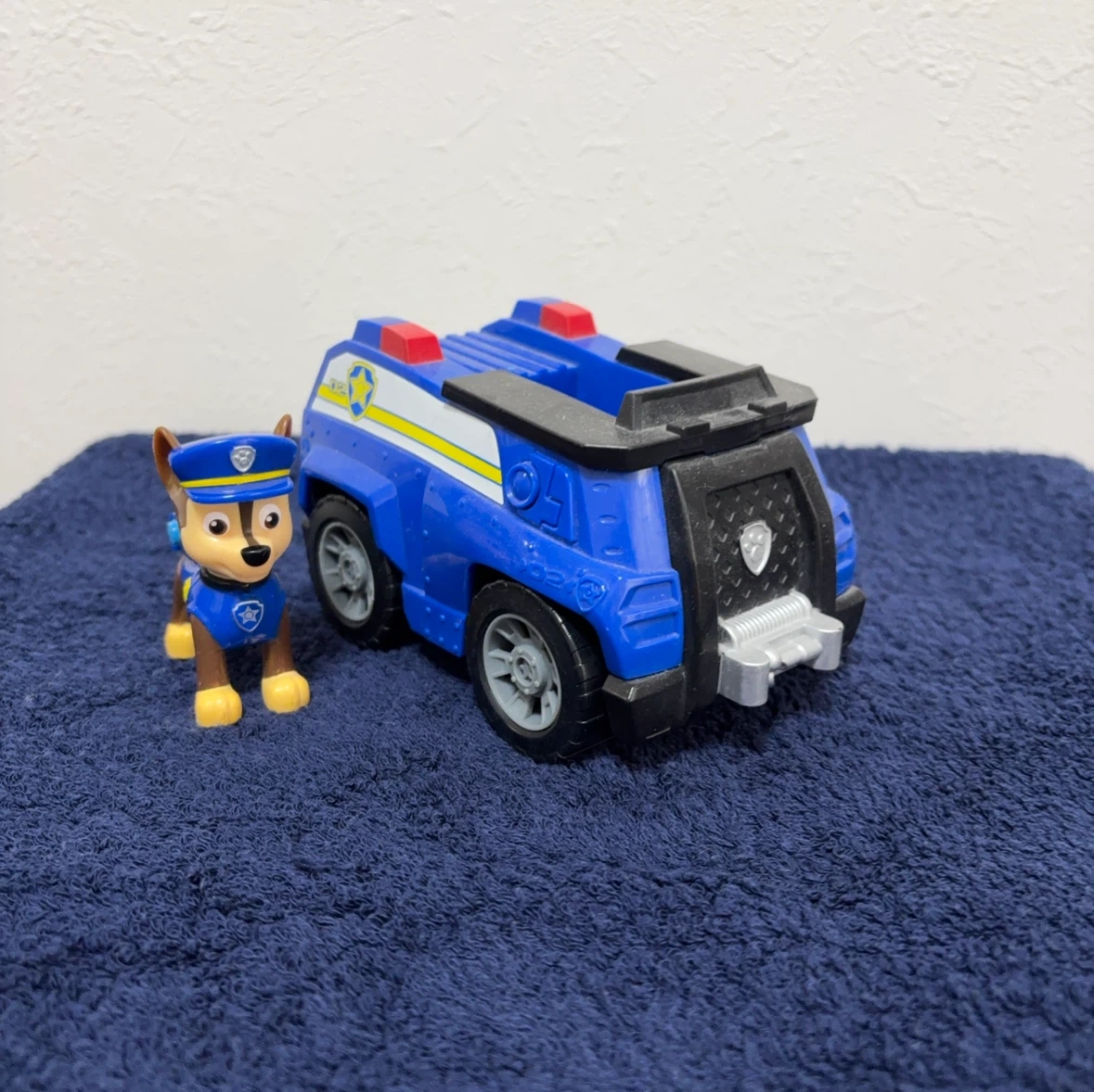パウパトロール チェイス ポリスカー フィギュア