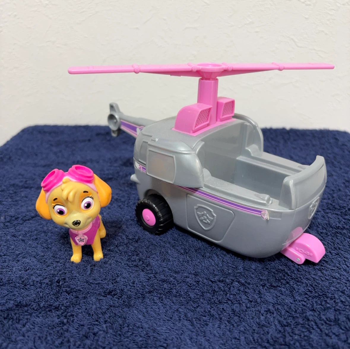 パウパトロール スカイ ヘリコプター フィギュア
