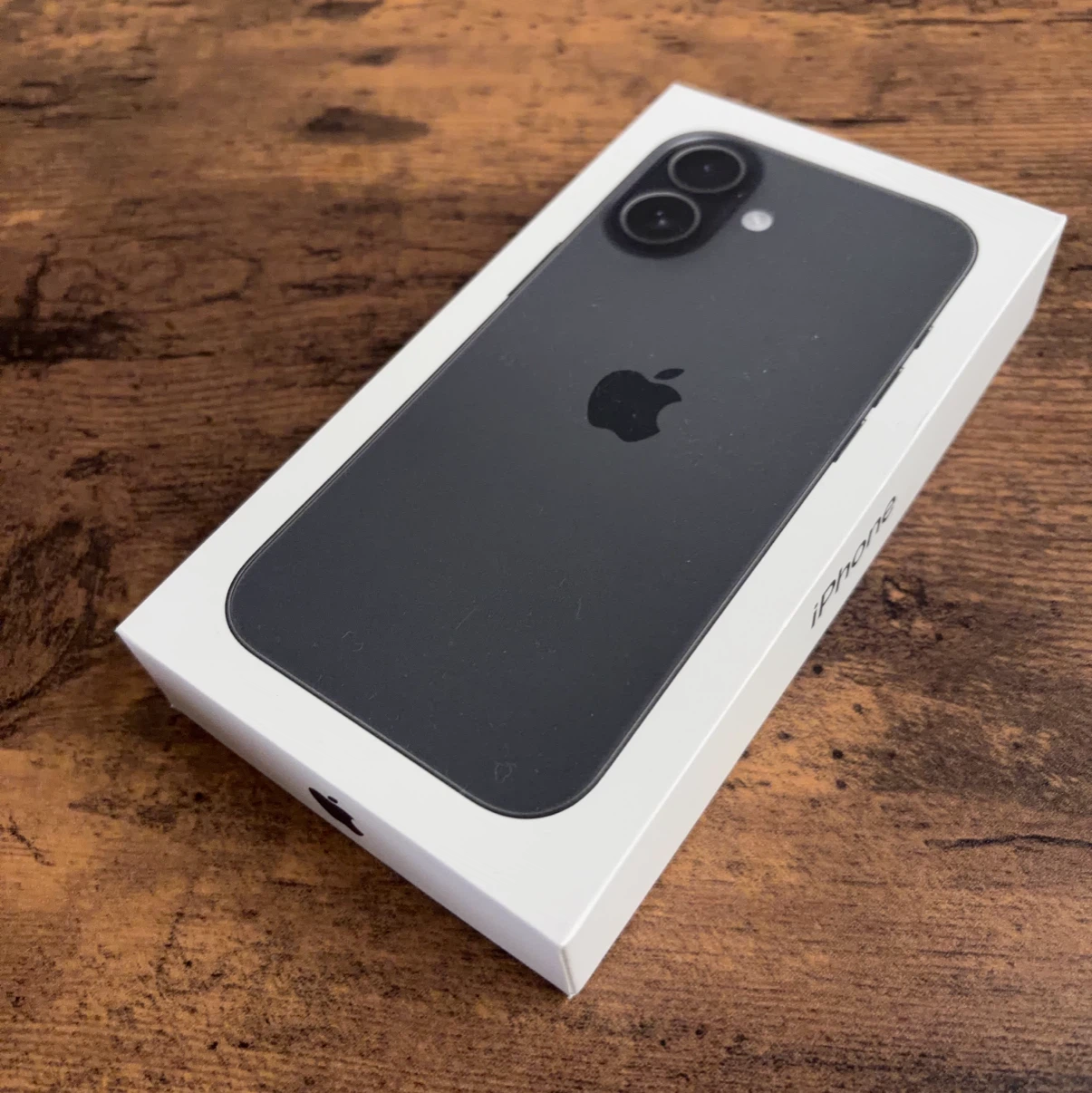 アップル iPhone 17 ブラック 256GB 本体＋ケースの写真2枚目