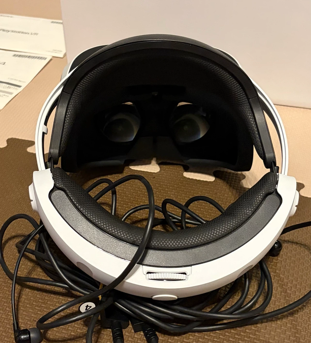 【美品】新型PlayStation VR (CUH-ZVR2)の写真4枚目