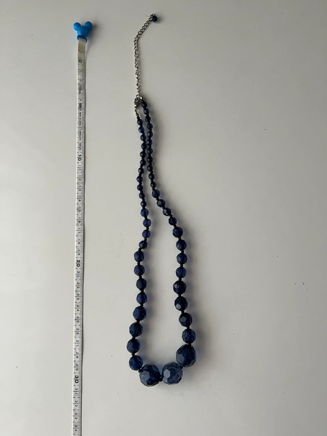【アクセサリー】上から下まで３０cmくらいの長さ