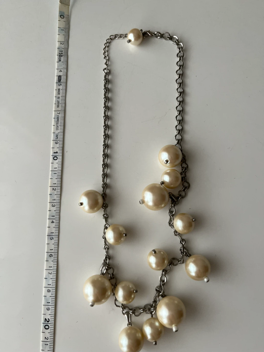 【アクセサリー】上から下まで20 cmくらいの長さ