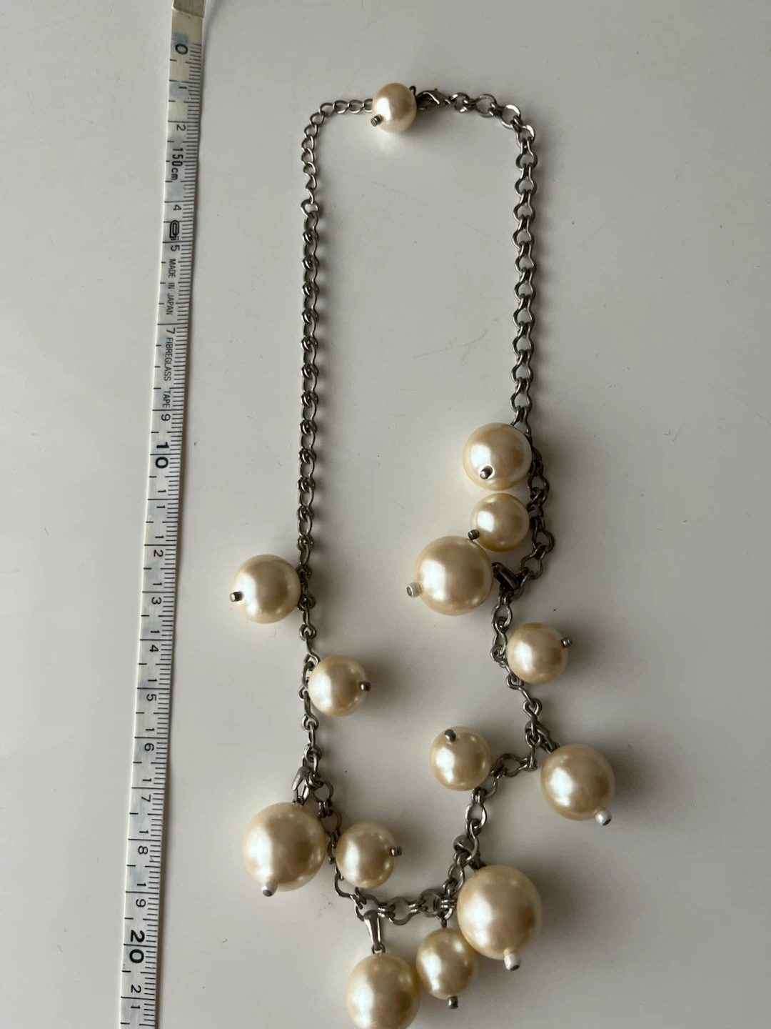 【アクセサリー】上から下まで20 cmくらいの長さ