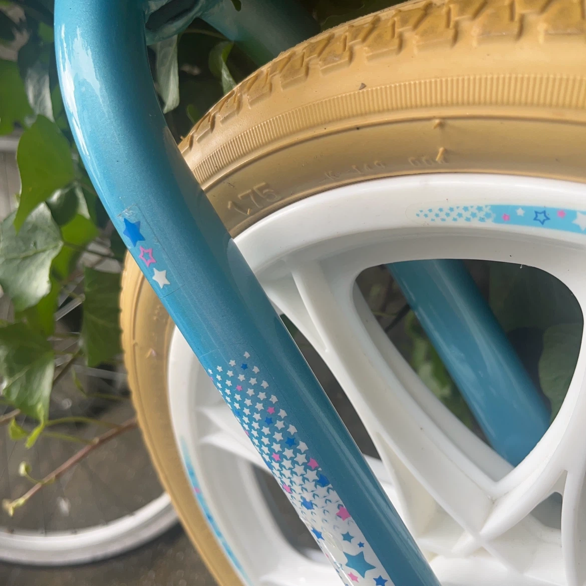 一輪車 16インチ ライトブルーの写真4枚目