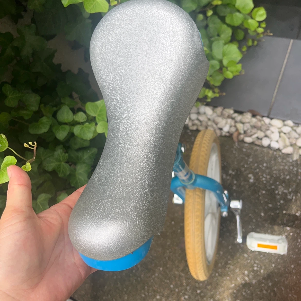 一輪車 16インチ ライトブルーの写真7枚目
