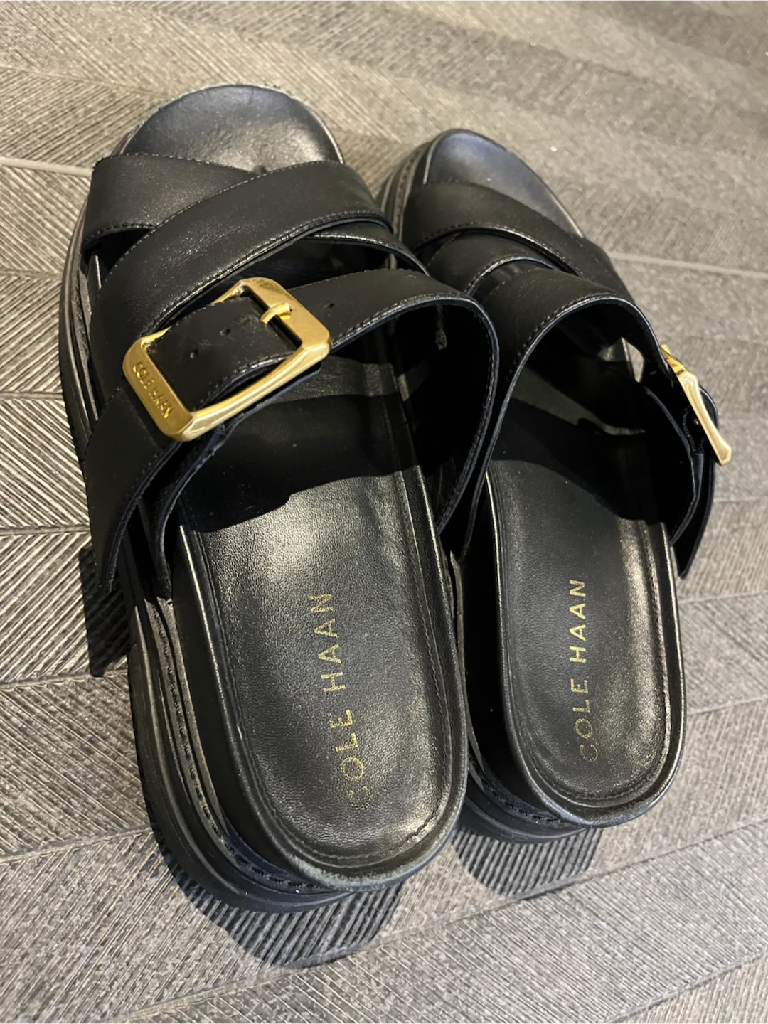 Cole Haan サンダル ブラックの写真4枚目