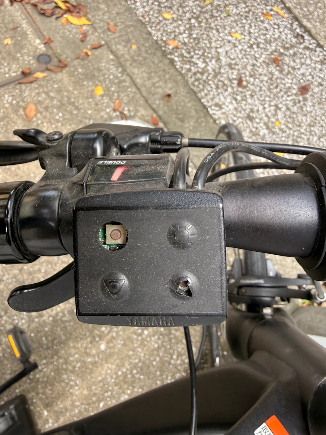 YPJ-C クロスバイク　ヤマハ 電動アシスト自転車 黒の写真7枚目