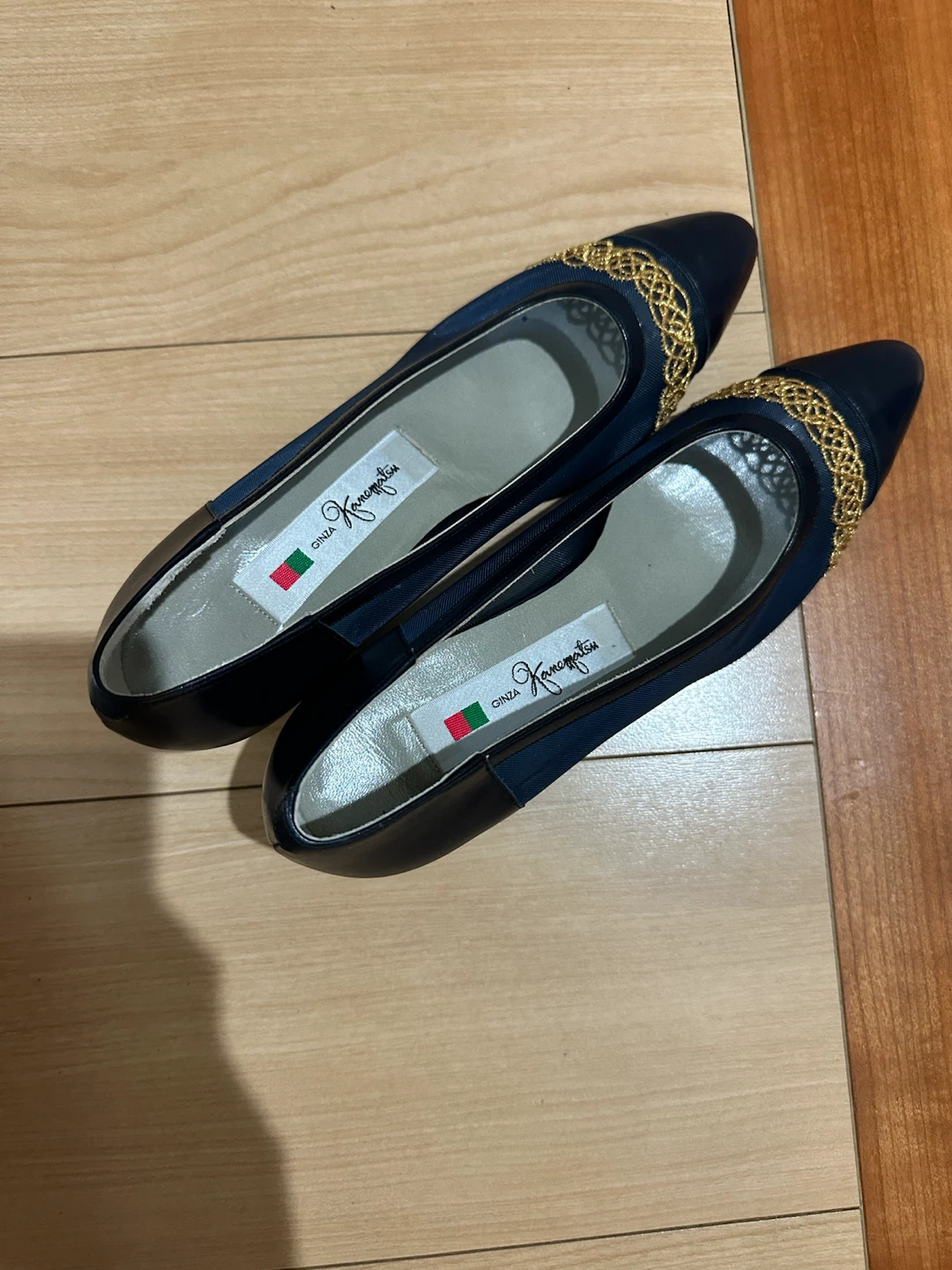 銀座かねまつ パンプス 紺色