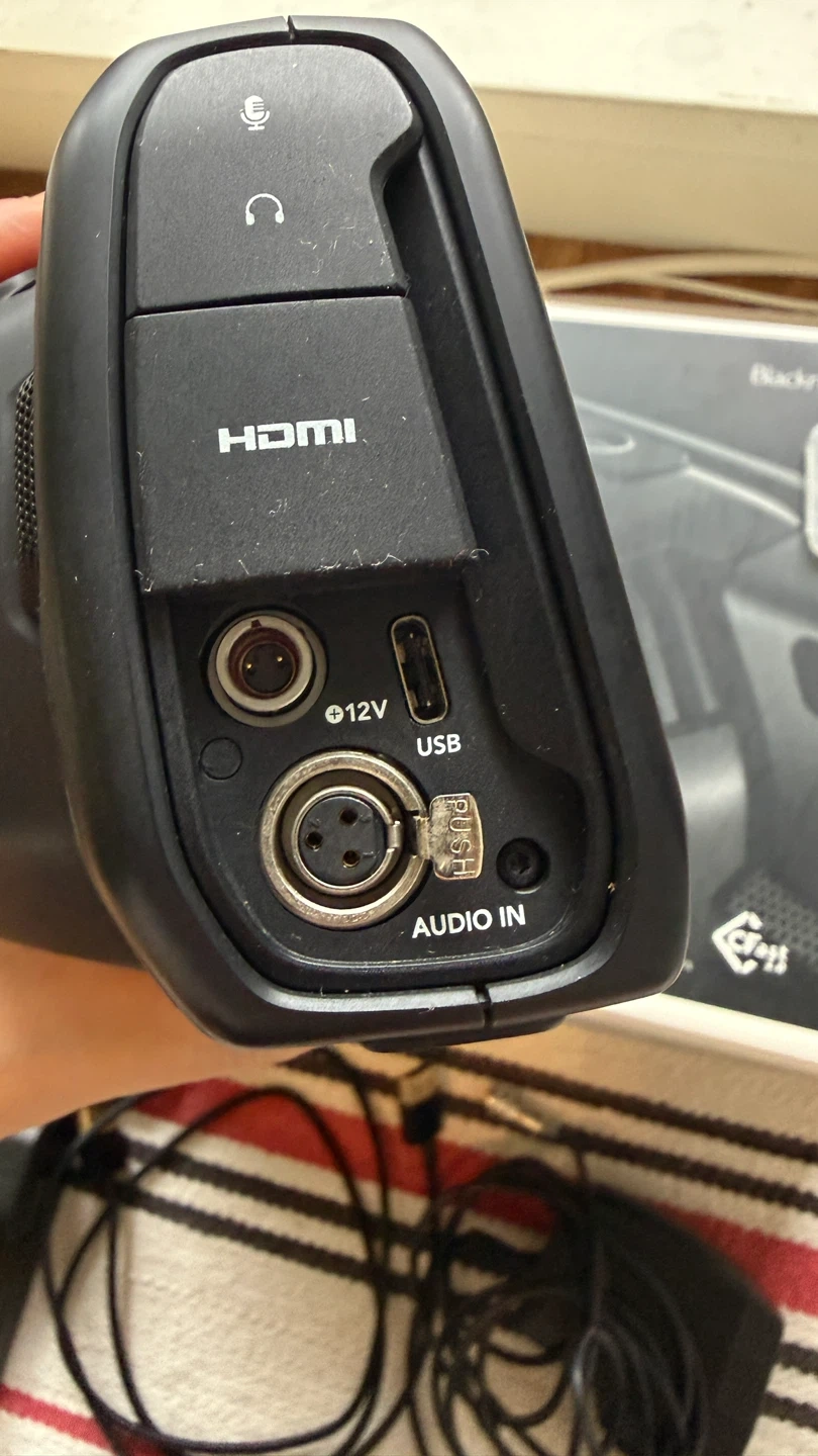 BMPCC 4K San Disk 32gbカード付きの写真2枚目