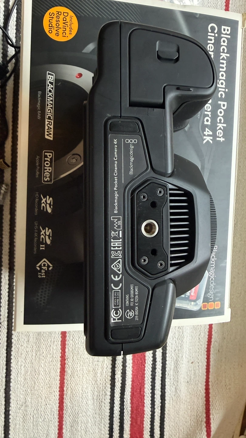 BMPCC 4K San Disk 32gbカード付きの写真4枚目