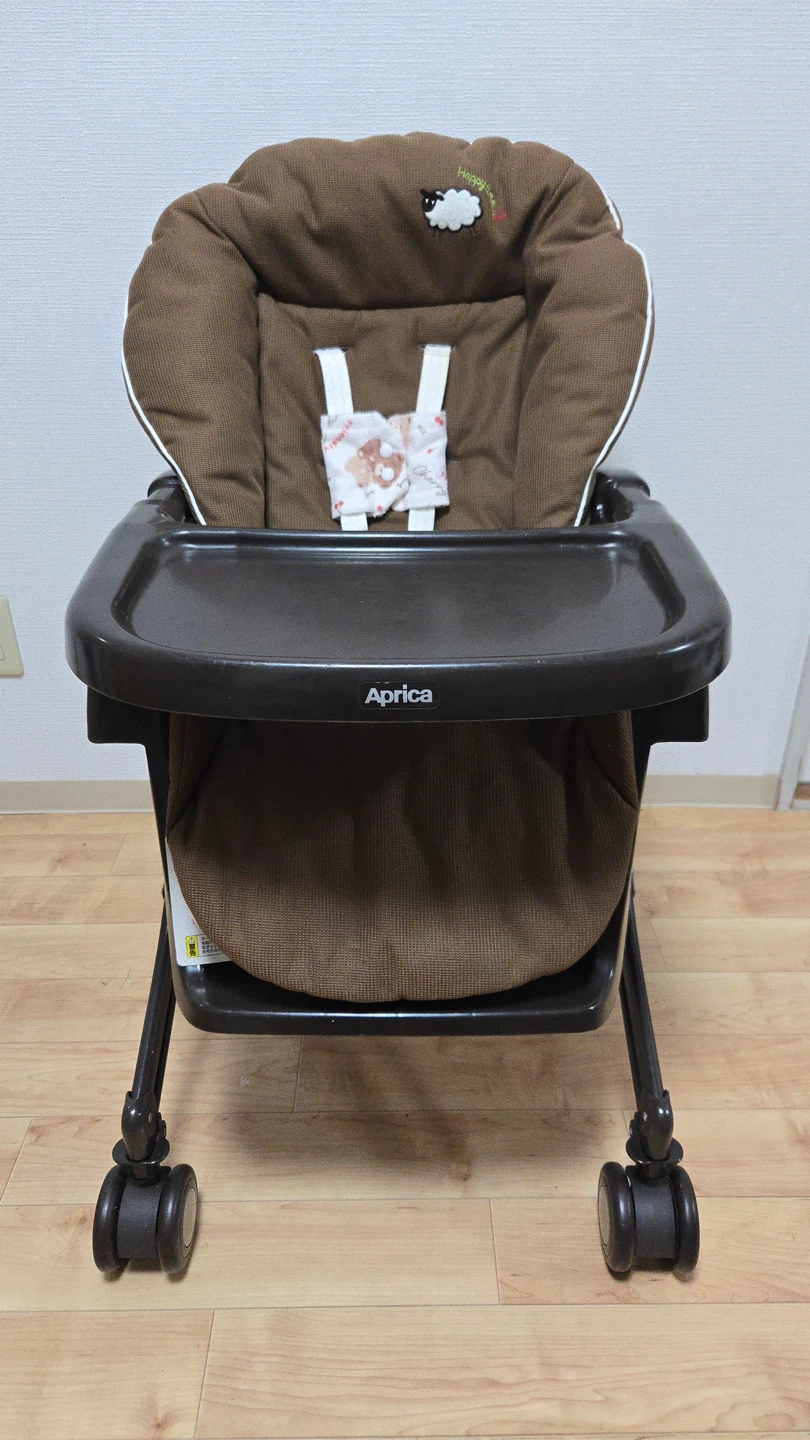 アップリカ ハイローチェア 西松屋モデル