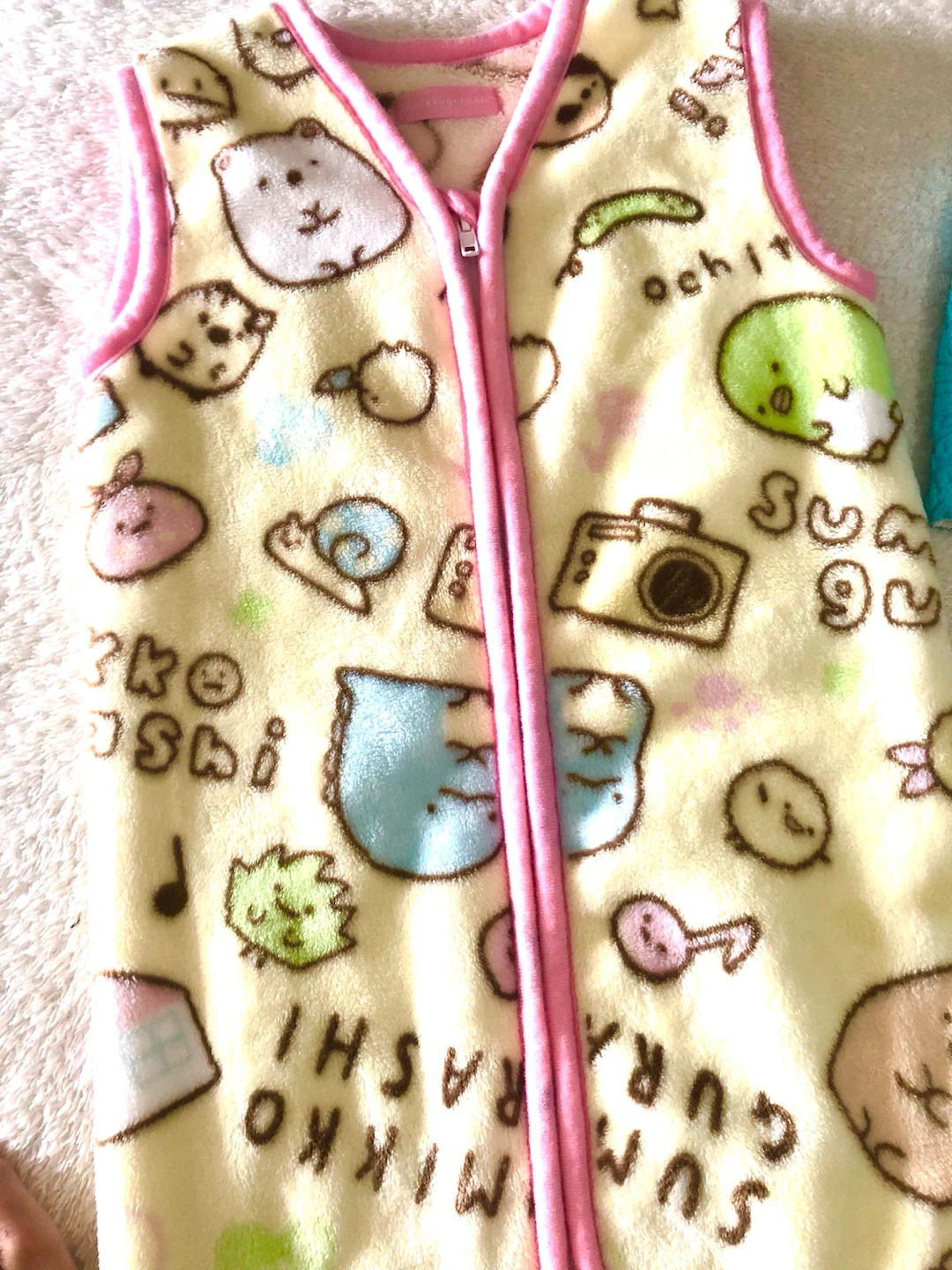 👧✨すみっコぐらし ベスト&ネックウォーマー 3点セット✨の写真2枚目