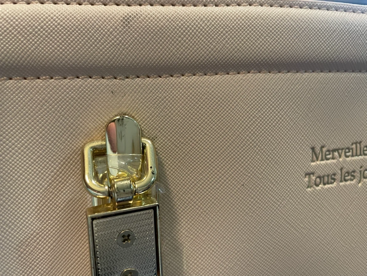 新品 ベージュ お仕事など用バッグの写真8枚目