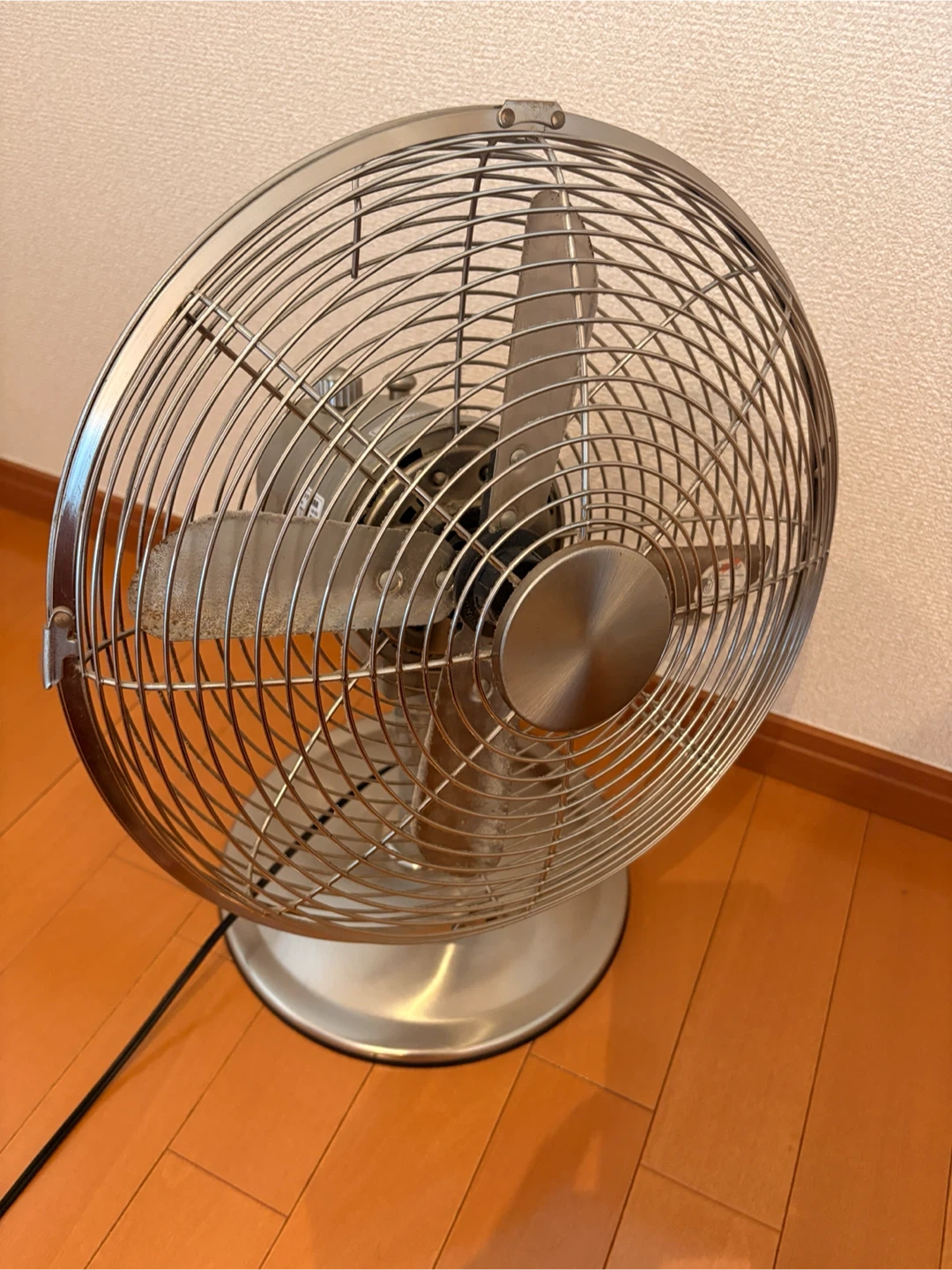メタル扇風機 シルバーの写真2枚目